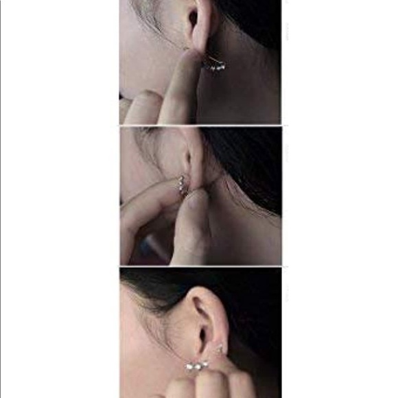 🎁🎄✨3 for $25 :: SparkleSilver🗡✨🗡Ear Climbers - Picture 2 of 12